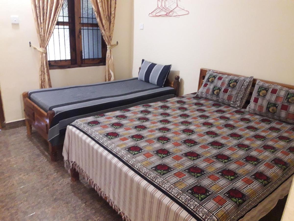 Naaval Beach Villa & Rooms Баттікалоа Екстер'єр фото